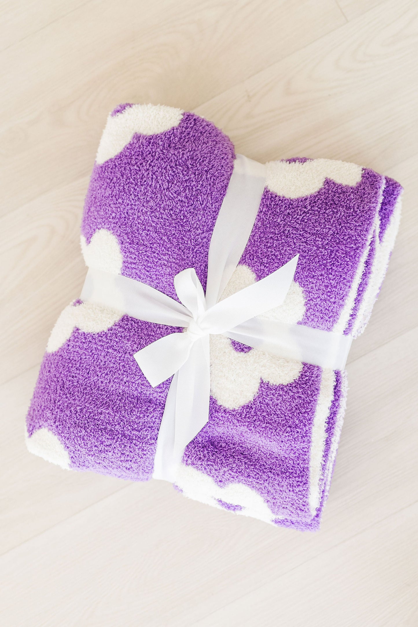 🌸 Lilac Breeze Cozy Blanket 🌴 – Soft & Floral Comfort Throw for All Seasons