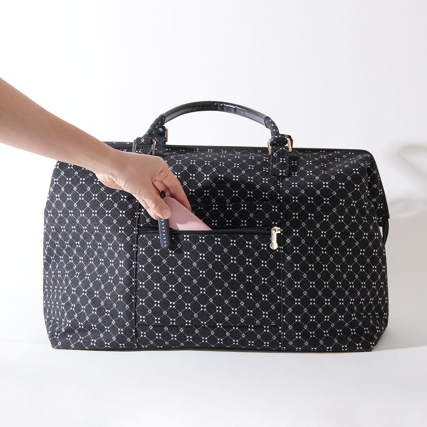 ๐ MommyVoyage Weekender Travel Duffle Bag ๐ โ Stylish & Spacious Carry-All for Moms On-The-Go