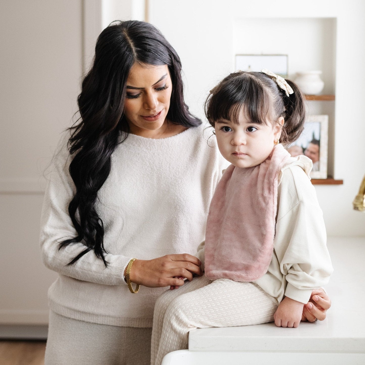 SnuggleSoft™ Minky Baby Bibs 3-Pack – Ultra-Soft, Absorbent & Stylish!