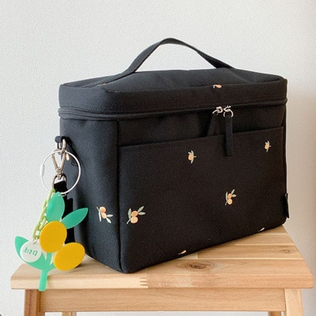 🍼❄️ ChillMate™ Baby Bottle Cooler Bag – Stylish, Waterproof & Travel-Ready! 👛🧊