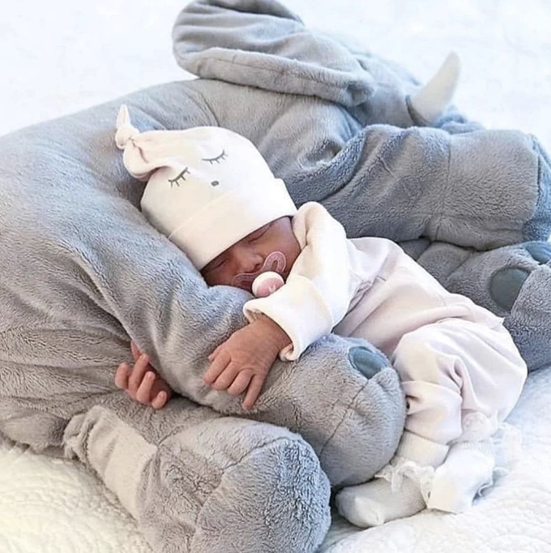 🐘 Cuddlephant™ – Soft Elephant Pillow for Snuggles & Sweet Dreams 💖🛏️