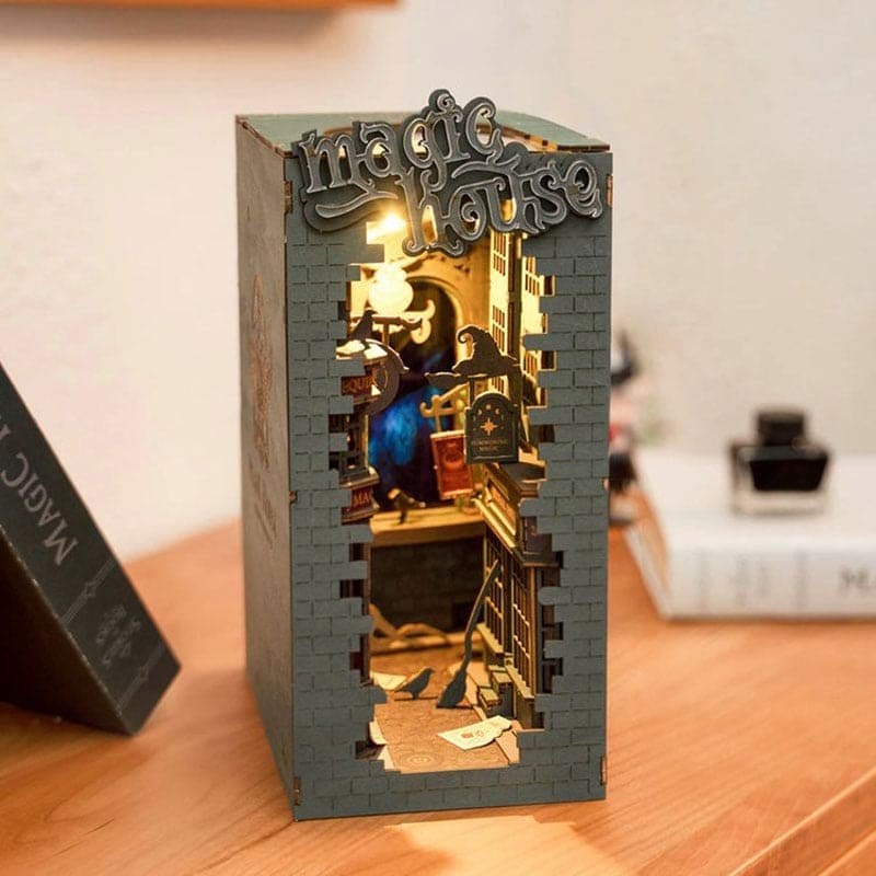 Tiny Tales: Wooden Miniature Dollhouse Book
