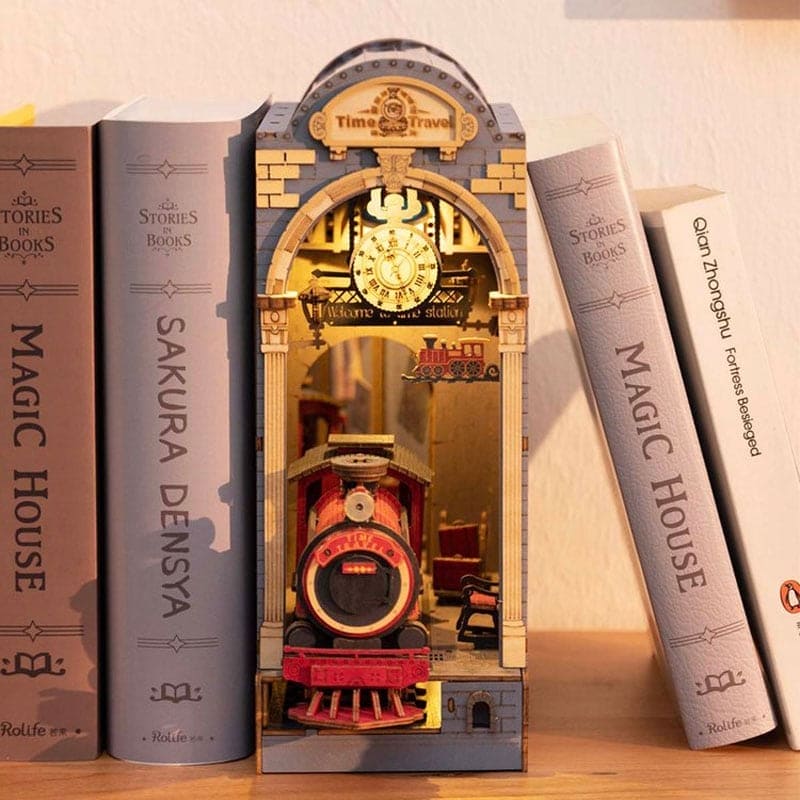 Tiny Tales: Wooden Miniature Dollhouse Book