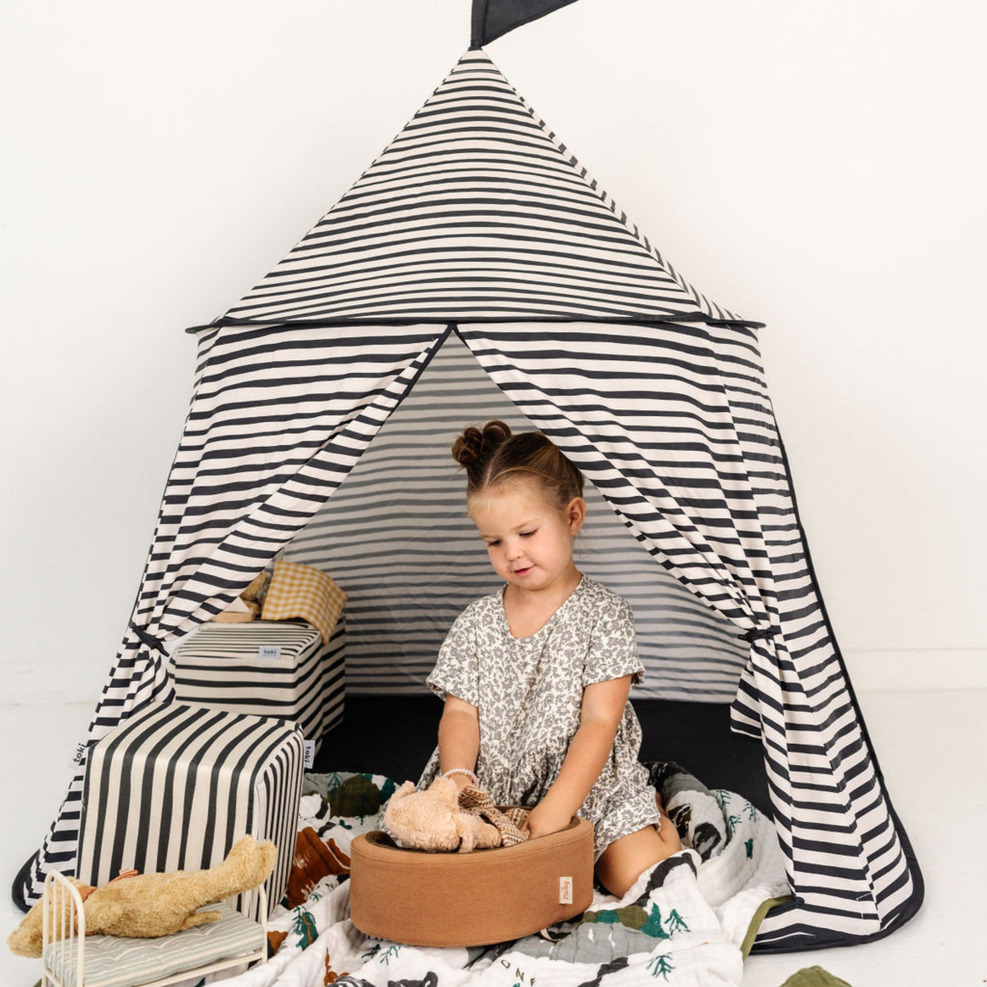 Bold Stripe Play Tent - The Little Big Store