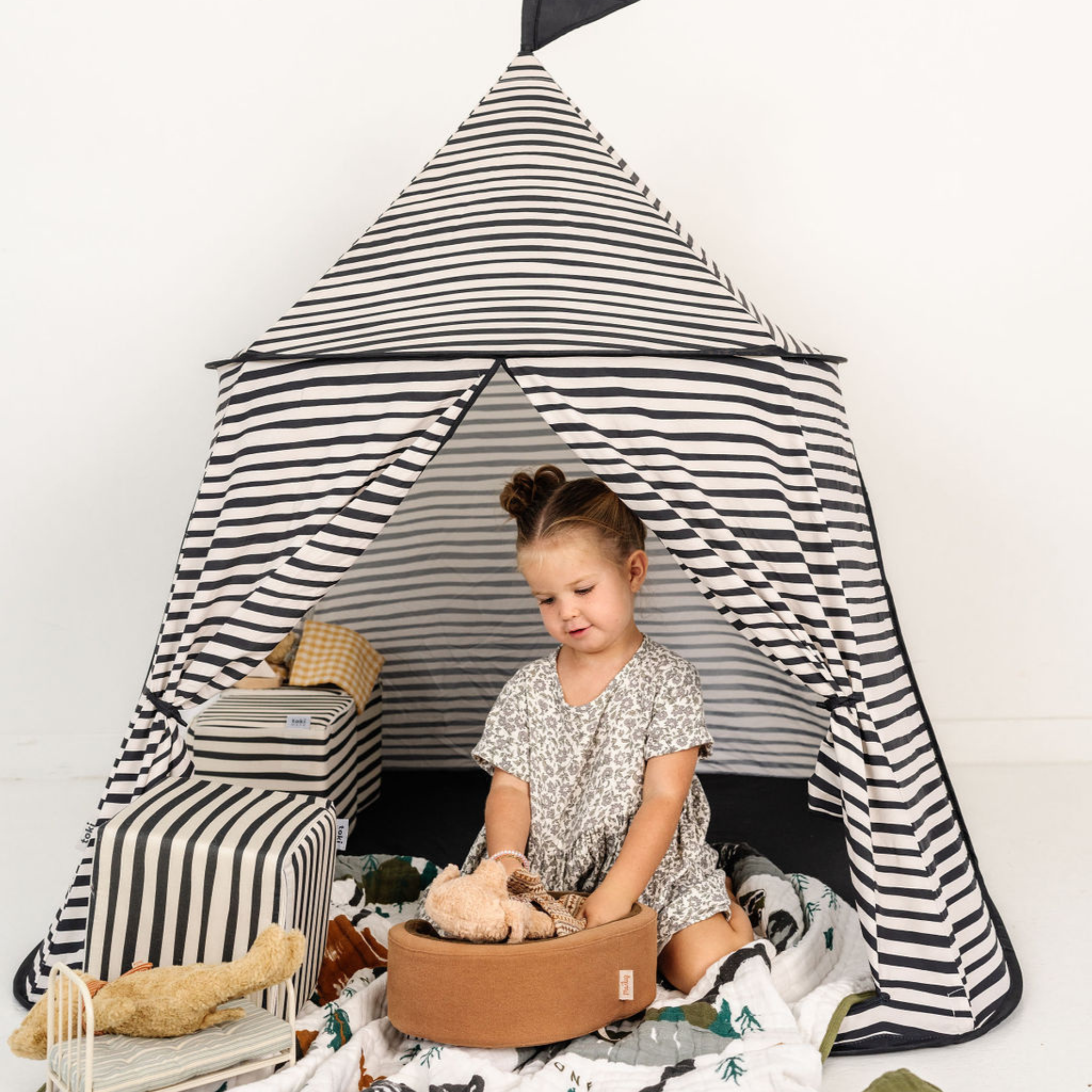 Bold Stripe Play Tent - The Little Big Store