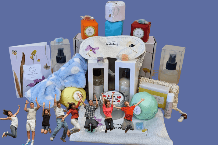 One year - SUBSCRIPTION BOXES for TEENS - Will be shipped every 3 months - The Little Big Store