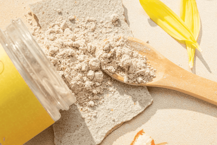 One year - SUBSCRIPTION BOXES for TEENS - Will be shipped every 3 months - The Little Big Store