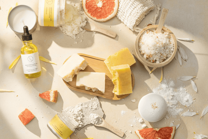 One year - SUBSCRIPTION BOXES for TEENS - Will be shipped every 3 months - The Little Big Store