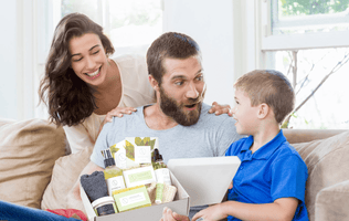 One year SUBSCRIPTION BOXES for MEN (Will be shipped every 3 months) - The Little Big Store