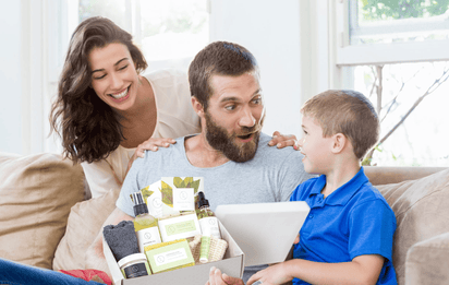 One year SUBSCRIPTION BOXES for MEN (Will be shipped every 3 months) - The Little Big Store