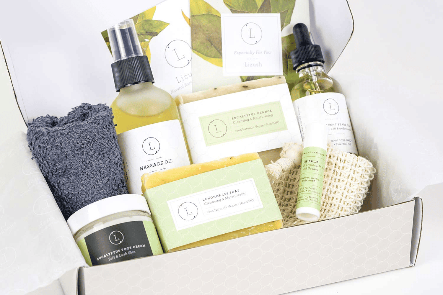 One year SUBSCRIPTION BOXES for MEN (Will be shipped every 3 months) - The Little Big Store