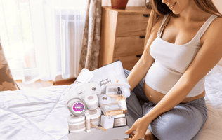 One year - SUBSCRIPTION BOXES for PREGNANCY and NEW MOM - Will be shipped every 3 months - The Little Big Store