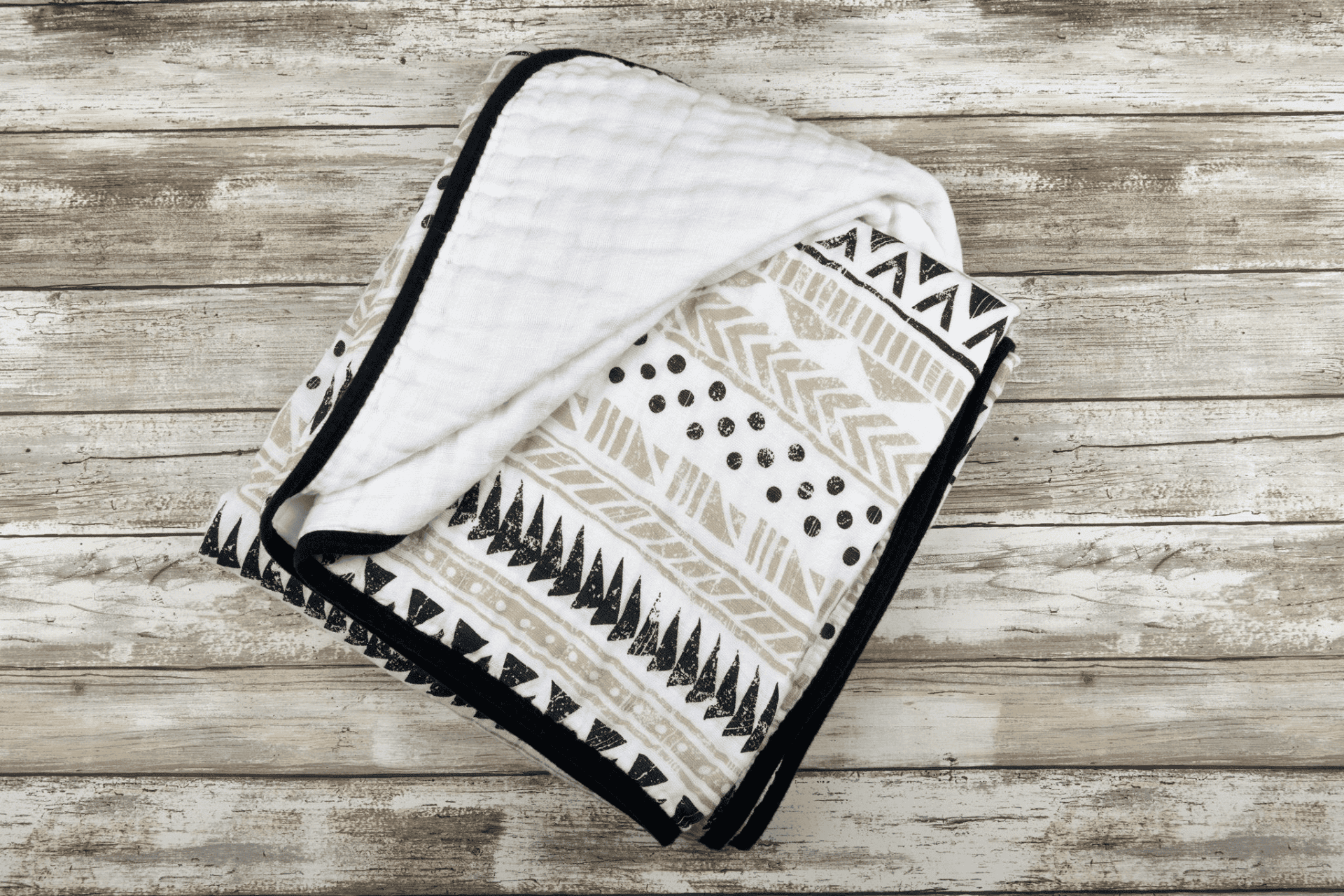 Pyramid Cotton Muslin Newcastle Blanket - The Little Big Store