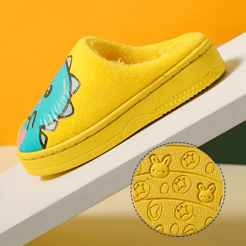 Warm and padded home slippers for children with monster - The Little Big Store