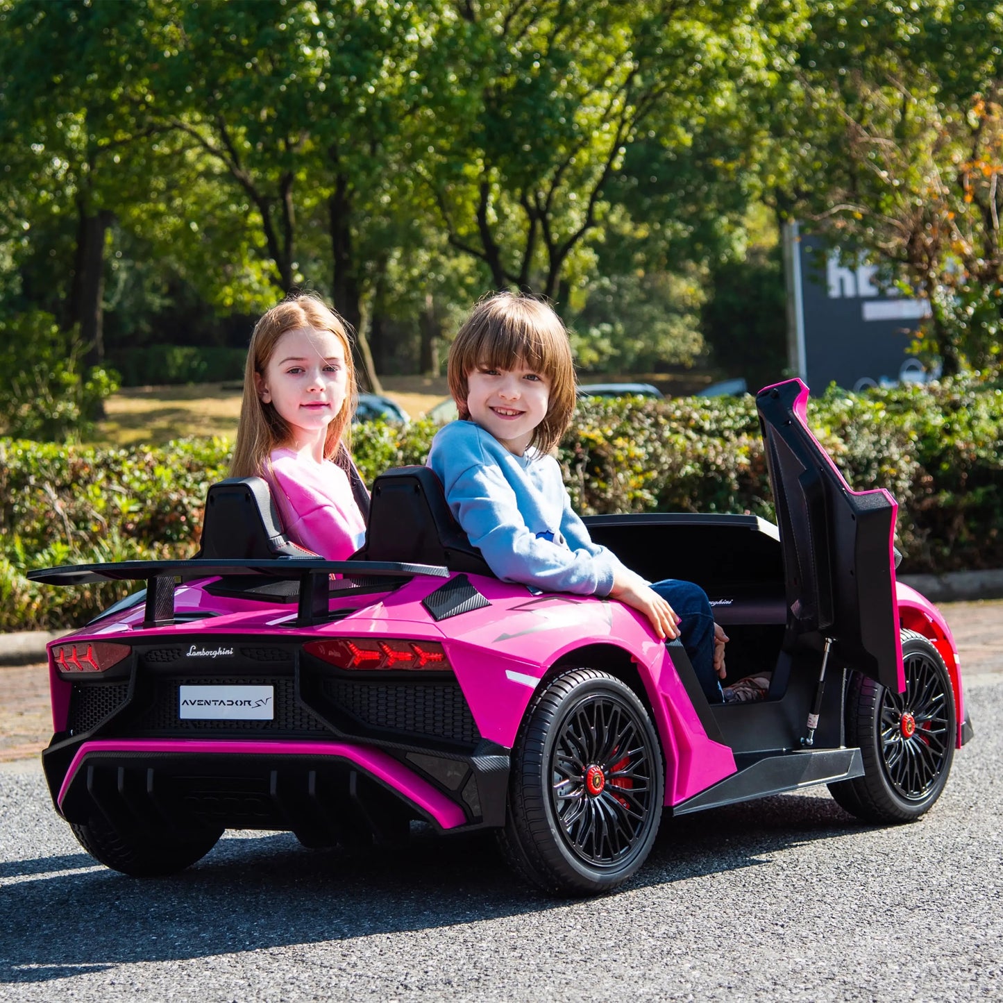 🏁 24V Lamborghini Aventador 2-Seater Ride-On Car – Black | Dual Brushless Motors, Differential Drive, LED Lights, MP3, Remote Control for Kids Ages 3–8 🏎️⚡🎧