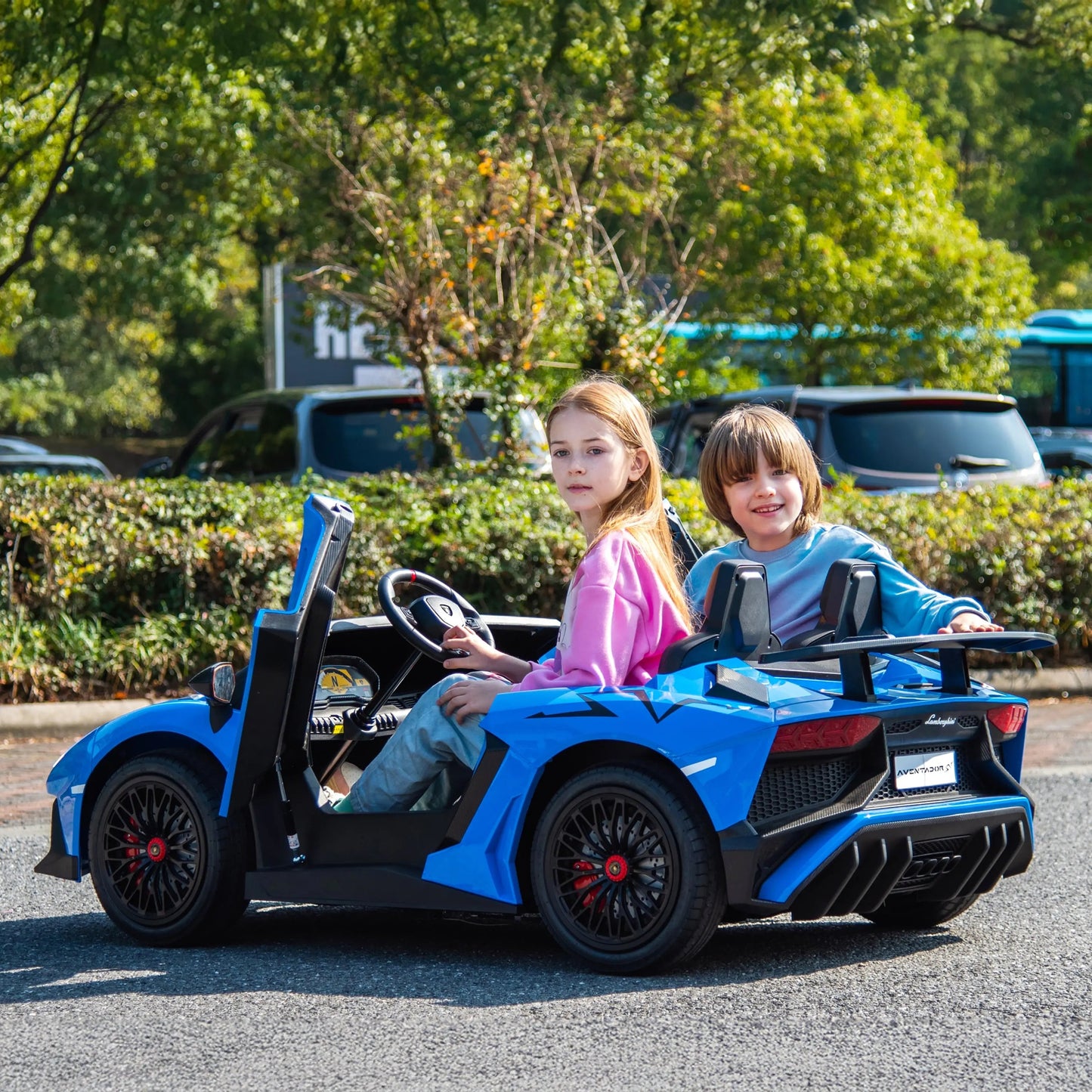 🏁 24V Lamborghini Aventador 2-Seater Ride-On Car – Black | Dual Brushless Motors, Differential Drive, LED Lights, MP3, Remote Control for Kids Ages 3–8 🏎️⚡🎧