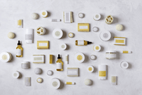 One year of self-care SUBSCRIPTION BOXES for WOMEN - Will be shipped every 3 months - The Little Big Store