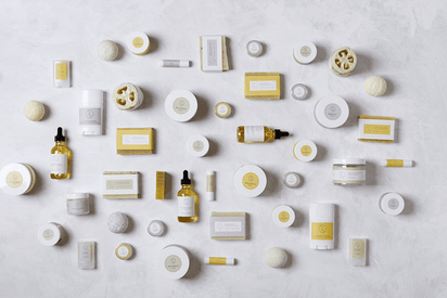 One year of self-care SUBSCRIPTION BOXES for WOMEN - Will be shipped every 3 months - The Little Big Store