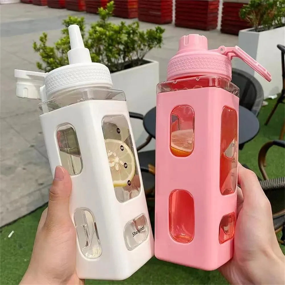 Cuddly Bear Sippy Cup: Kawaii Water Bottle with 3D Bear Sticker and Straw, BPA-Free Plastic, 700ml - The Little Big Store