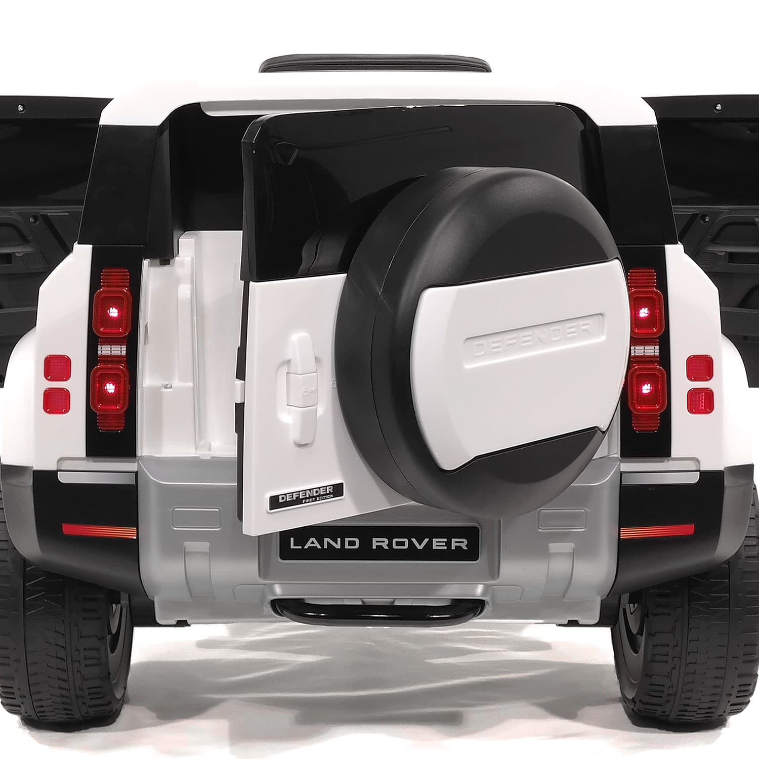 Land Rover Defender 12V Kids Ride-On Car with R/C Parental Remote | Black