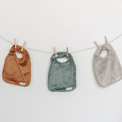 SnuggleSoft™ Minky Baby Bibs 3-Pack – Ultra-Soft, Absorbent & Stylish!