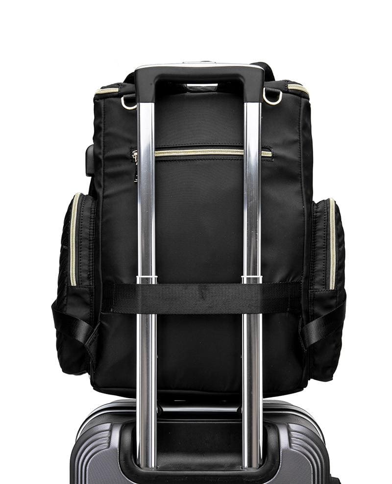 Smart Mom's Travel Companion: Large Capacity Baby Diaper Bag for On-the-Go Moms!