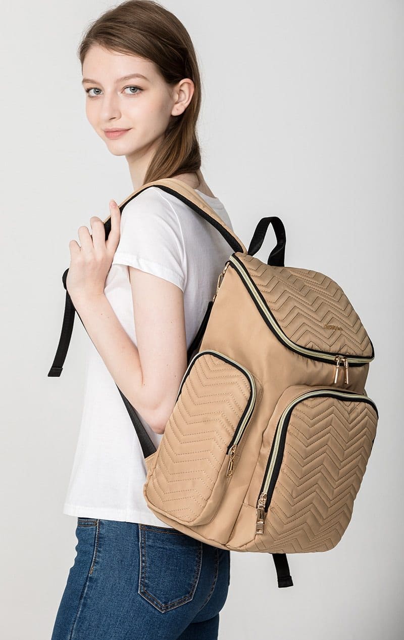Smart Mom's Travel Companion: Large Capacity Baby Diaper Bag for On-the-Go Moms!