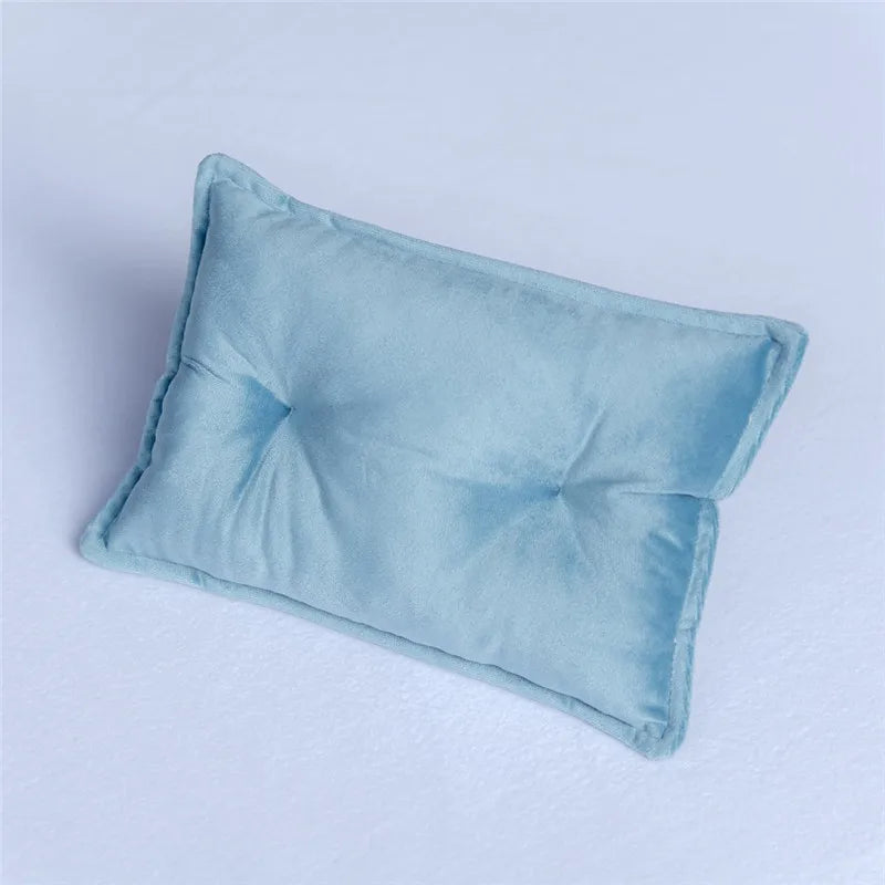 Velvet Dreams: Mini Baby Pillow Mat for Newborn Photography 🌟📸👶 - The Little Big Store