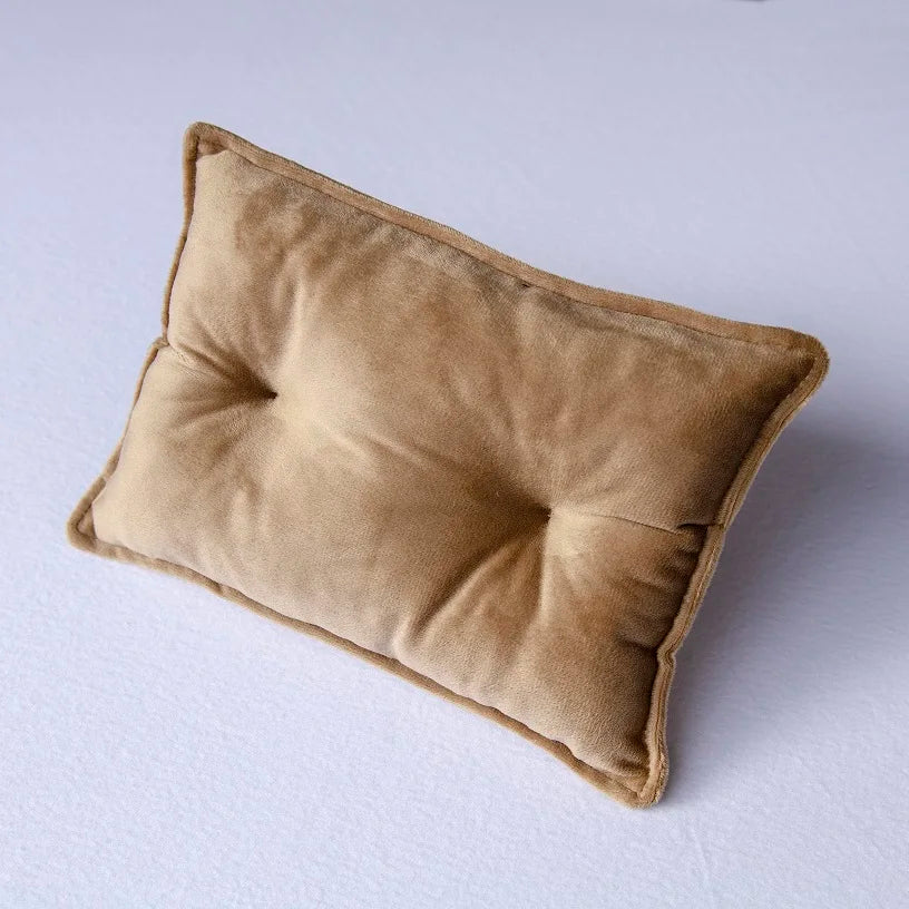 Velvet Dreams: Mini Baby Pillow Mat for Newborn Photography 🌟📸👶 - The Little Big Store