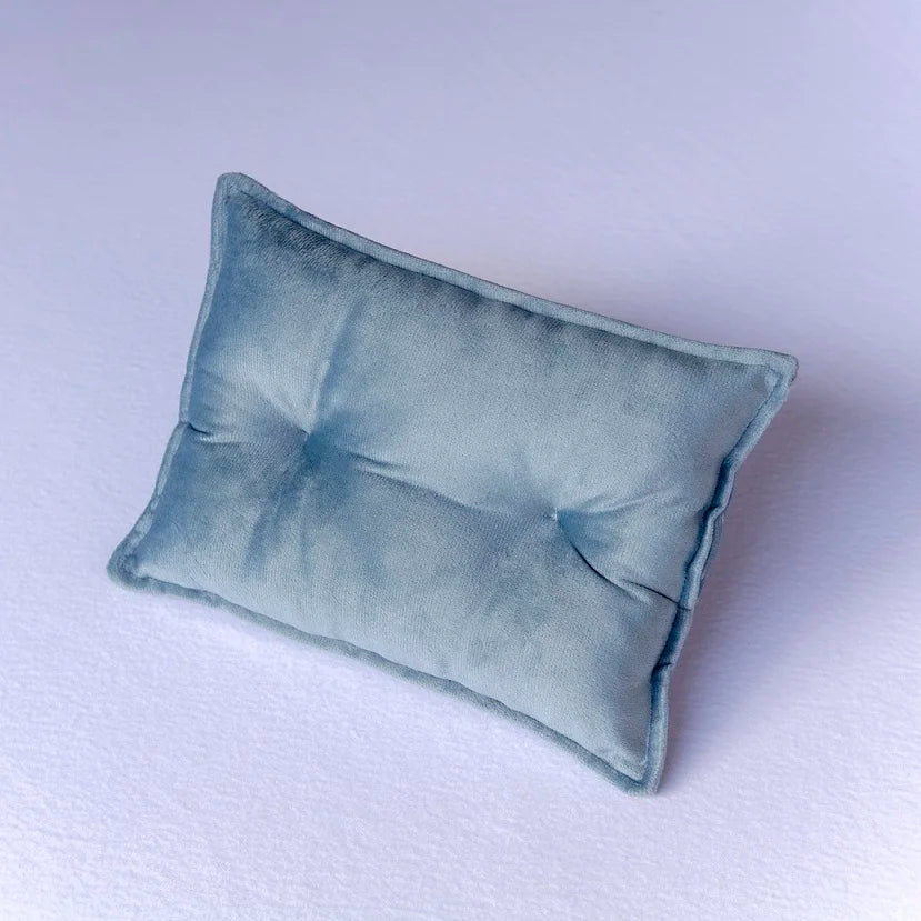 Velvet Dreams: Mini Baby Pillow Mat for Newborn Photography 🌟📸👶 - The Little Big Store