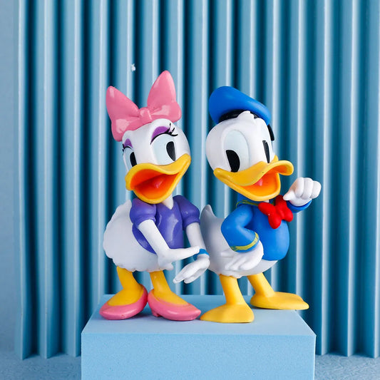 Quack-tastic Cake Decor: Disney Donald Duck Action Figure Mini PVC Model Toys! 🍰🦆🎁