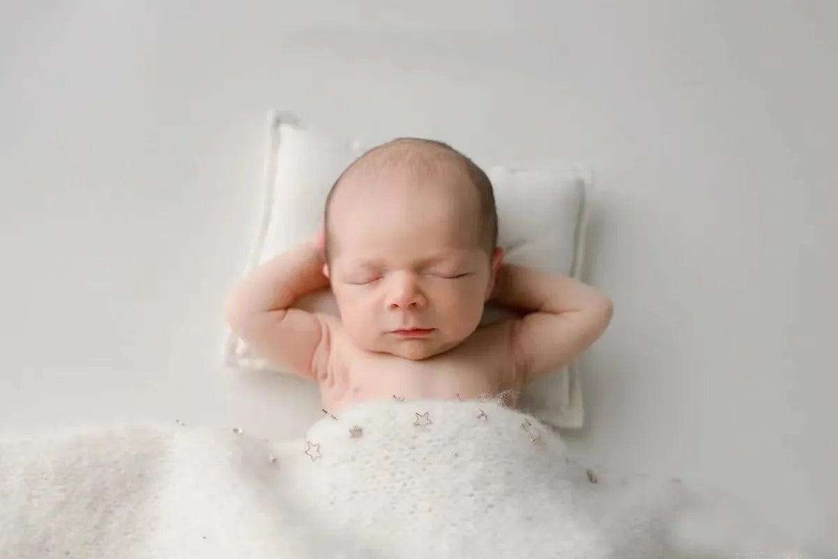 Velvet Dreams: Mini Baby Pillow Mat for Newborn Photography 🌟📸👶 - The Little Big Store
