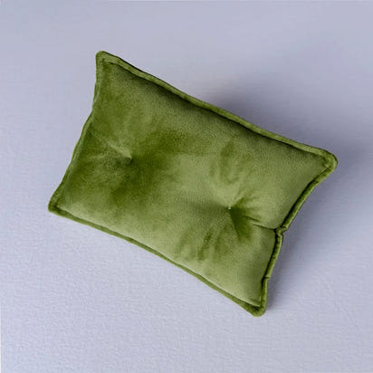 Velvet Dreams: Mini Baby Pillow Mat for Newborn Photography 🌟📸👶 - The Little Big Store