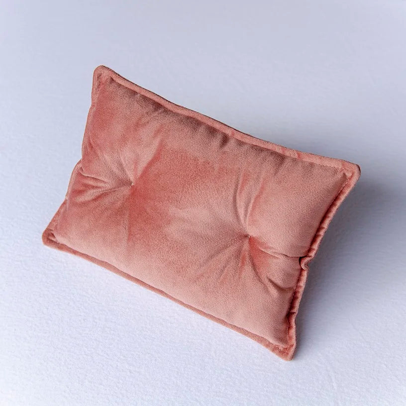 Velvet Dreams: Mini Baby Pillow Mat for Newborn Photography 🌟📸👶 - The Little Big Store