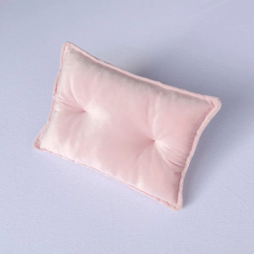 Velvet Dreams: Mini Baby Pillow Mat for Newborn Photography 🌟📸👶 - The Little Big Store