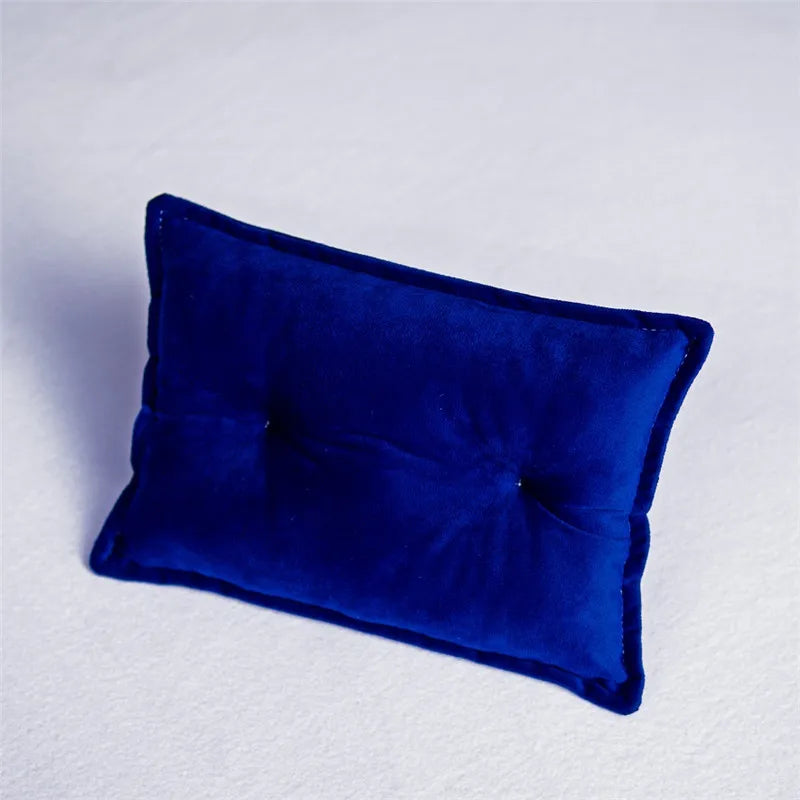 Velvet Dreams: Mini Baby Pillow Mat for Newborn Photography 🌟📸👶 - The Little Big Store