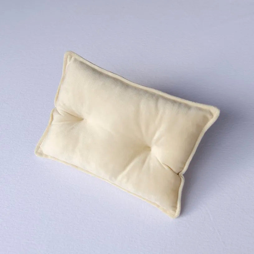 Velvet Dreams: Mini Baby Pillow Mat for Newborn Photography 🌟📸👶 - The Little Big Store