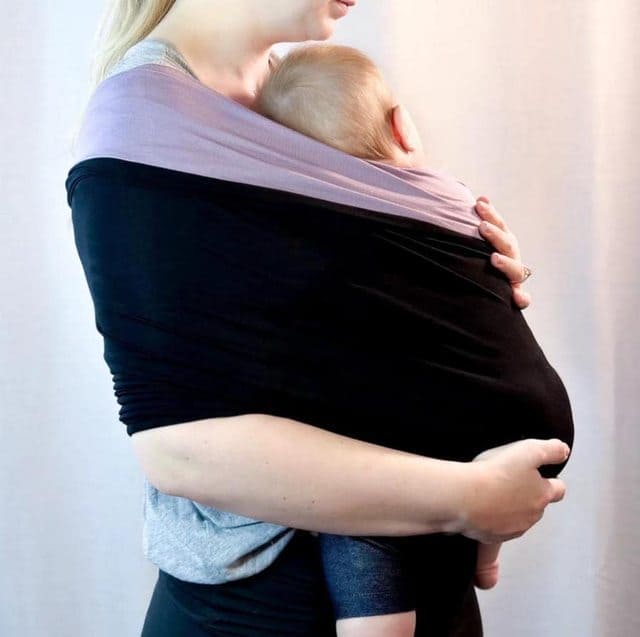 CuddleClose: Your Baby's Secure Sling Companion