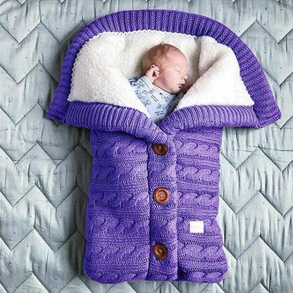 Cuddly Comfort: Winter Warmth for Your Newborn in our Cozy Sleeping Bag! - The Little Big Store