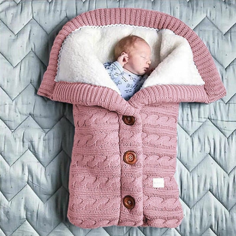 Cuddly Comfort: Winter Warmth for Your Newborn in our Cozy Sleeping Bag! - The Little Big Store