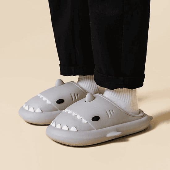 🦈✨ SharkSnugs™ Cozy Slides – Sink into Comfort, One Step at a Time! 👣💙